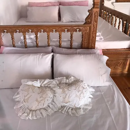 בית נופש Traditional House Of Diafánion