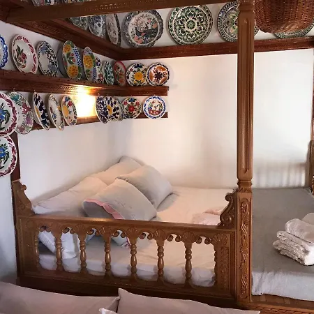 Traditional House Of * Diafánion