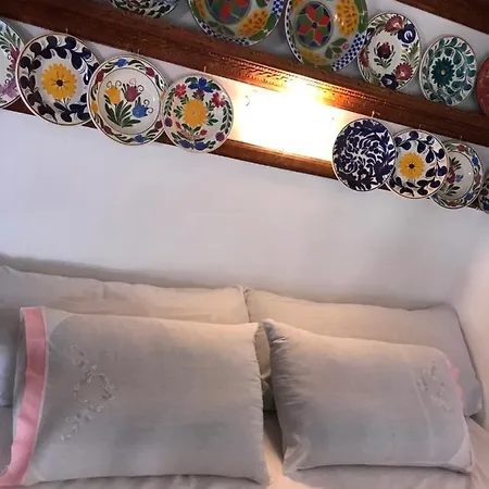 Traditional House Of בית נופש Diafánion