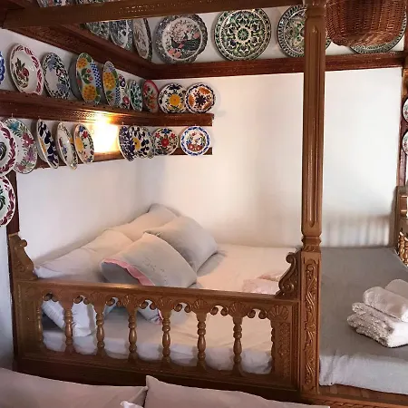 Traditional House Of Diafánion