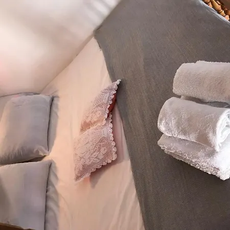 Traditional House Of * Διαφάνιον