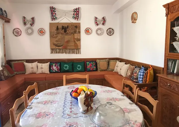 Traditional House Of Holiday home